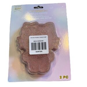 Hello Kitty Sandwich Shape Cookie Cutter NEW Pink
